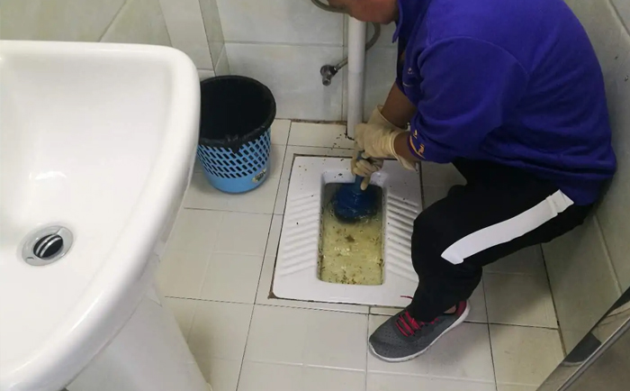 塔城疏通蹲坑